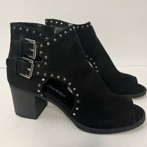 Dirty Laundry Black Faux Suede Studded Peep Toe Stacked Heel Bootie Sandal 7
